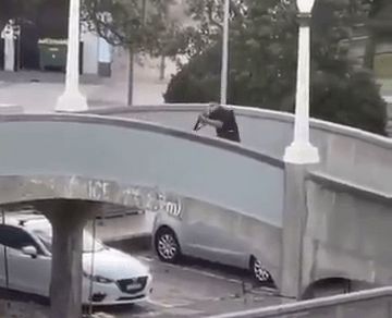 【動画】オーストラリア･シドニーのボンダイビーチで銃撃事件 少なくとも10人死亡