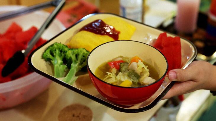 【こども食堂】 過去最多更新、1万2601カ所      物価高「踏ん張る」