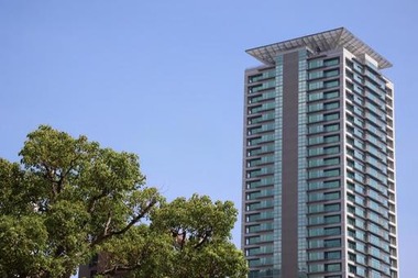 子どものために郊外の庭付き一軒家に引っ越した40代パワーカップル､タワマンに戻りたいと嘆く｢心底後悔｣｢ゴミ出し､今日も間に合わなかった…｣