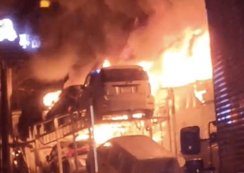 【悲報】関越道、大炎上