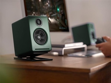 お前ら｢ヘッドフォンはスピーカーに勝てない｣ ヘッドフォン信者ワイ｢スピーカーで聴くとか無駄やろ。ほな聴かせてみぃｗ｣