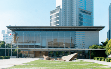 首相官邸の幹部「日本は核兵器を保有すべき」 議論する必要があるとの認識示す