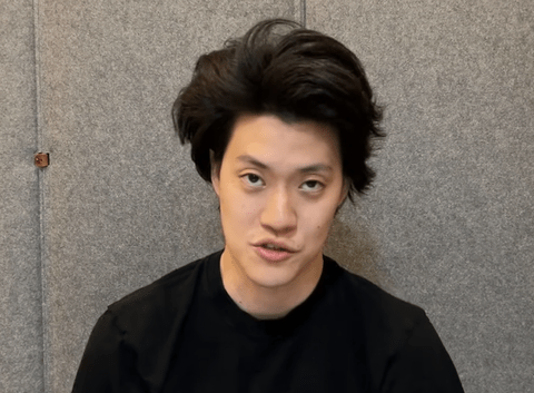 【悲報】粗品、笑い飯哲夫に「小心者、ダサすぎてしんどい、そんな芸人じゃなかった」