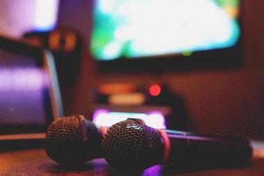 ｢日テレの男性記者と女性記者がカラオケBOXで行為､それをNHK記者が動画撮影｣←これ