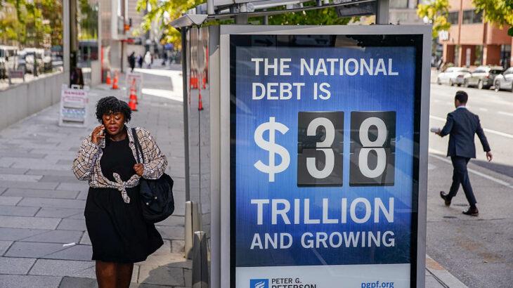 日本、米国債の保有国トップ 176兆7000億円分 2位英国 126兆2000億円分 3位中国 117兆3000億円分