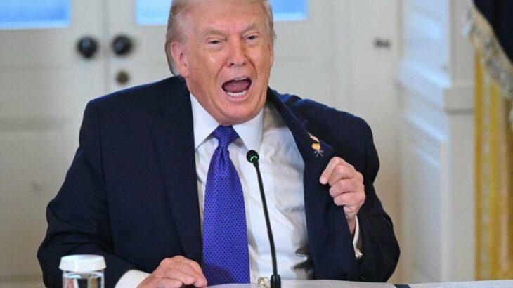 トランプおやびん、視察先でやじ飛ばした人物を中指立てて罵倒