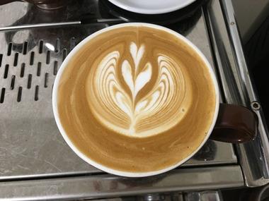 【画像】日曜の朝にコーヒー淹れるの優雅やろ？