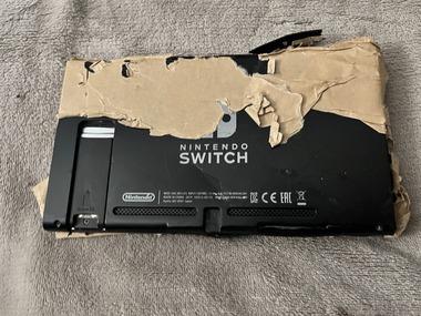 ワイ、スマブラで負けて怒りのあまりPC･モニター･Switch本体を粉々に破壊する