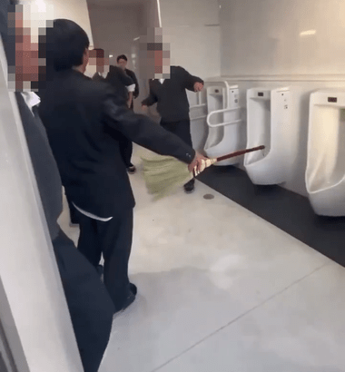 栃木の県立高校のトイレで暴行する動画が拡散 栃木県教委｢警察が捜査中｣ SNSには動画で映っている生徒の個人情報が拡散されるなど大炎上