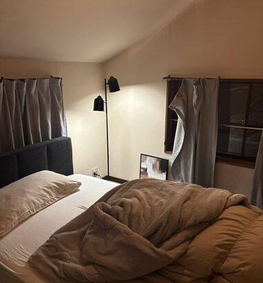 【画像】俺の寝室、オサレすぎるｗｗｗｗｗｗｗｗｗｗｗｗ