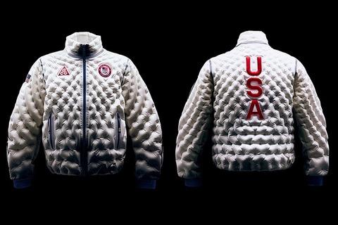 NIKE 「ダウンジャケットってダウンいらなかったわ。空気さえ入ってればよかったんだわ」