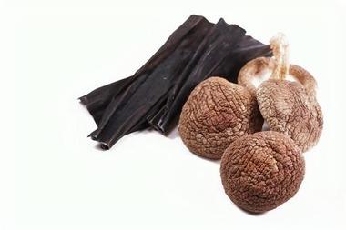 マッマ｢昆布､干し椎茸はケチるな｣ ワイ｢んなわけないやろ…｣