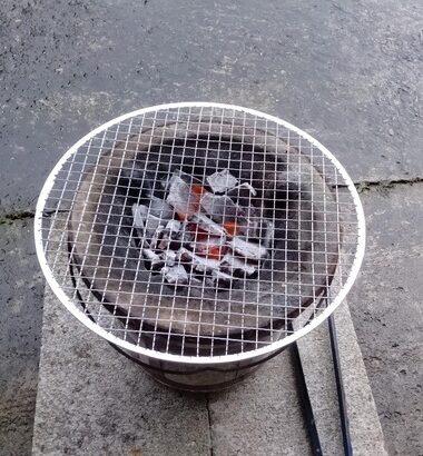 【画像】七輪焼き始めるで