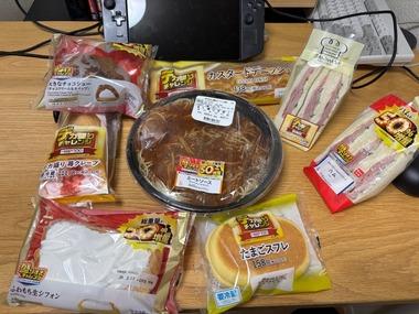 ローソン盛りすぎチャレンジの商品大量に買ってきたぜ