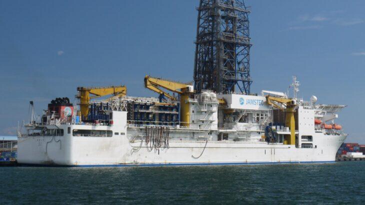 探査船ちきゅう、レアアース泥「水深6000mから揚泥に成功」