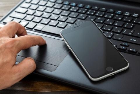 退職したのに会社貸与のスマホやPCを返さない…“借りパク”に刑事責任は問えるのか？