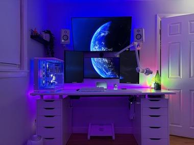 パソコン持ってる人パソコンで何してるの？