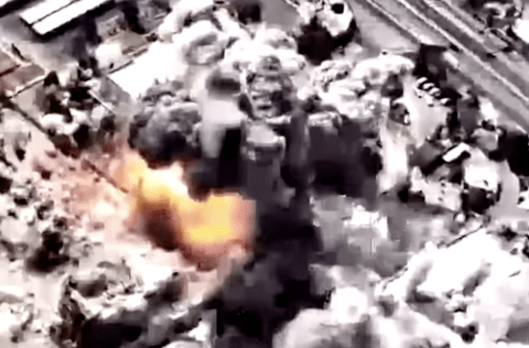 【悲報】トランプ政権気づく「まずい…あれだけ攻撃したのにイランの体制が殆どダメージ受けてない」