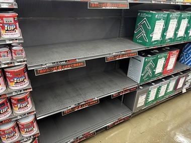 【悲報】石油ストップでシンナーの価格75%値上げ 全国のホームセンターから消える メルカリ民は早速転売