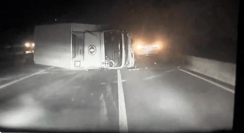 【朗報】テスラの自動運転、人間を超える