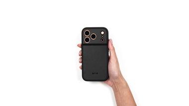 お前らってスマホにケースつけてる？