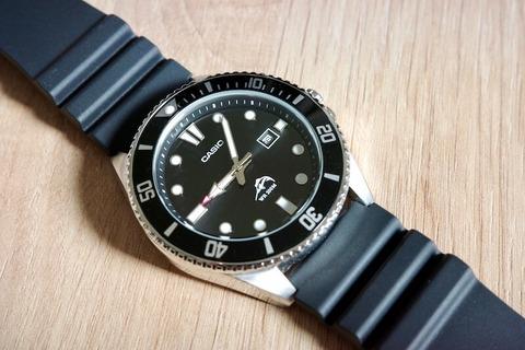 【画像あり】ワイ、遂に「高級腕時計」を購入ｗｗｗｗｗ