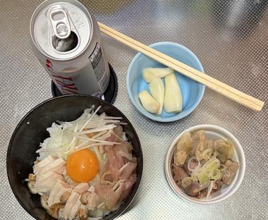 新玉ねぎ買ったから親子丼作った！