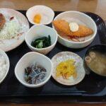 【画像あり】1泊「2500円」の宿の夕食が豪華すぎるｗｗｗｗｗ