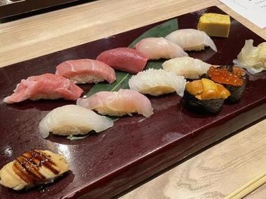 【悲報】寿司を食べる順番を知らない大人多すぎる…あなたは大丈夫？