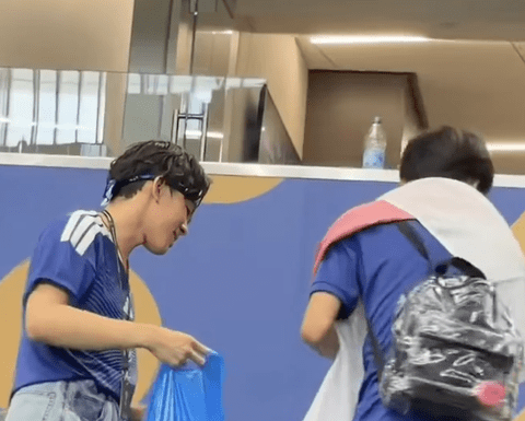 【悲報】W杯でゴミ拾い日本人←こいつらの目的wwwwwww