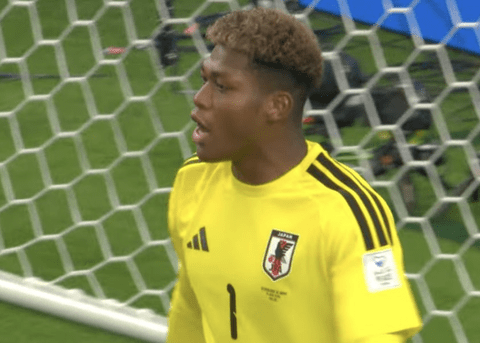 オランダ戦のMVPは鈴木彩艶だよな？