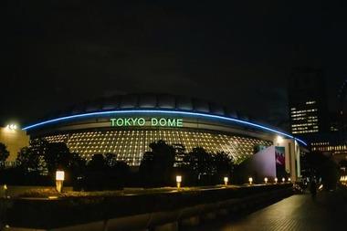 ｢嵐｣の東京ドームでの最終公演に侵入容疑で70歳代男ら3人逮捕｢ファンだった｣ ヘルメットで作業員装ったり､業者の職員証悪用