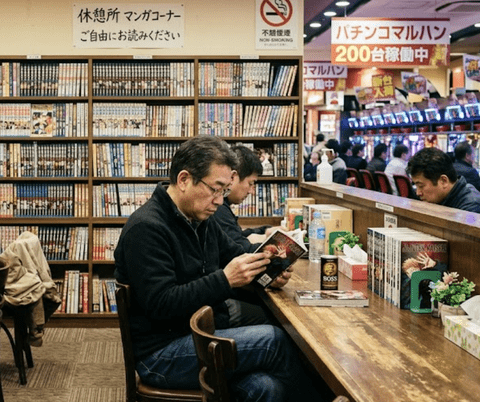 パチ屋「漫画読み放題です、Wi-Fiあります、冷房効いてます」←お前らが行かない理由www