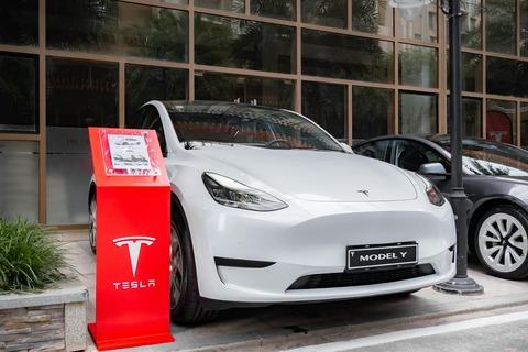 【朗報】テスラ「日本でEVめっちゃ売れるから拠点を増やすね」