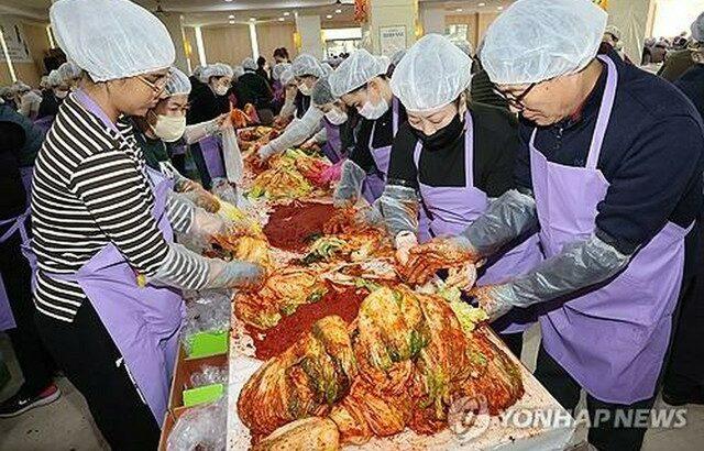 【韓国人のキムチ消費量が15年で急減】「1日中食べない」人も増加