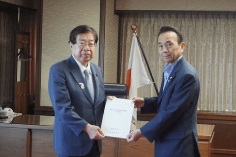 全国知事会「外国人は日本人と同じ生活者で、地域の担い手。多文化共生の実現に国が責任を持って取り組むよう強く要請する」