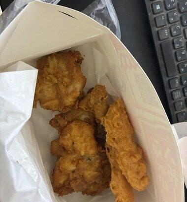 (´;ω;`)ケンタッキー買ってきたぜ！