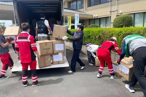 【悲報】中国父さん、熊本に10トンの支援を輸送！トランプは完全無視←これ