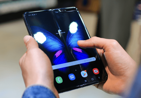 【朗報】折りたたみスマホ、完全に定着する