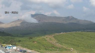 熊本･阿蘇山､噴火警戒レベルが3に引き上げ 山性ガス急増で入山規制