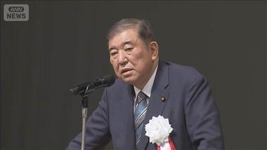 石破前首相､食料品の消費税1%に減税に｢財源を示さない減税は無責任だ｣