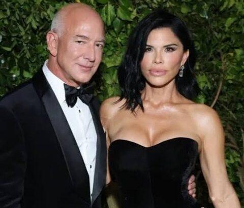 【画像あり】アマゾン CEOジェフ・ベゾス氏（年収1000億円）の「結婚相手」がコチラｗｗｗｗｗ