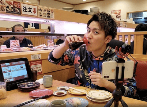 YouTuberになろうと思うんやが、一発目の企画は何がいいかな？
