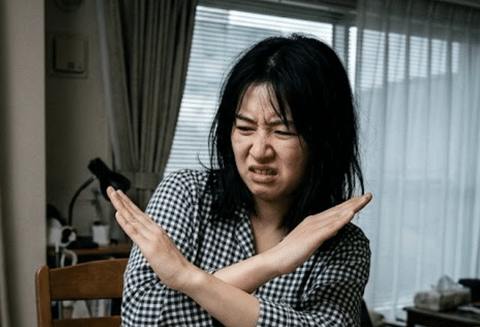【悲報】日本人の41%「住んでるところに外国人が増えてほしくない」