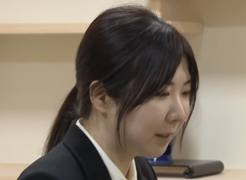 西山朋佳が女性初の棋士へ。「女子枠」批判と実際の実力はいかに