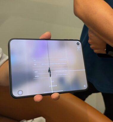 iPhone Duoの画面､右下が弱い 同じ箇所の故障報告相次ぐ